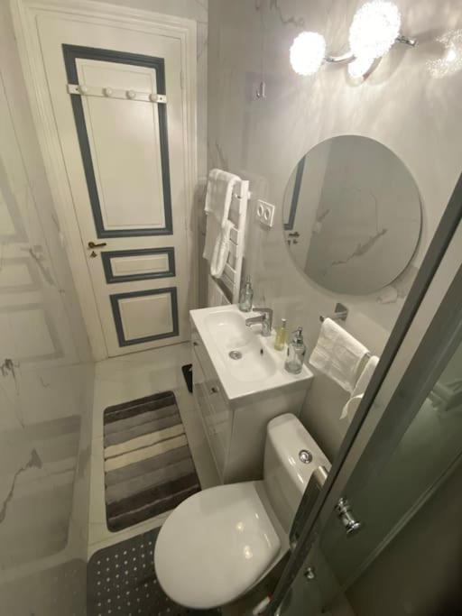 Premium Studio 2 Minutes Walk From Champs-Elysees Paris Luaran gambar
