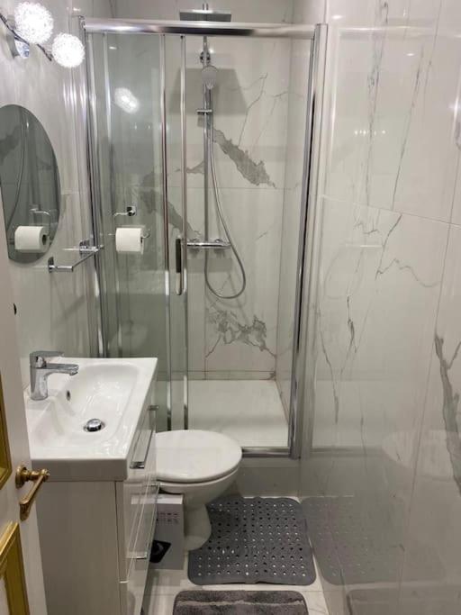 Premium Studio 2 Minutes Walk From Champs-Elysees Paris Luaran gambar