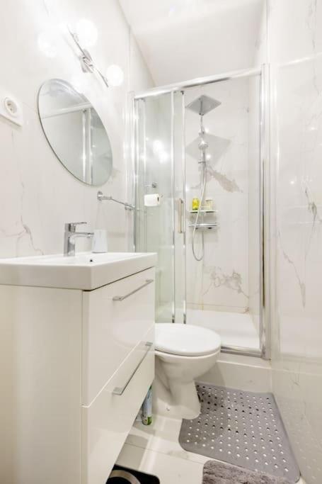 Premium Studio 2 Minutes Walk From Champs-Elysees Paris Luaran gambar
